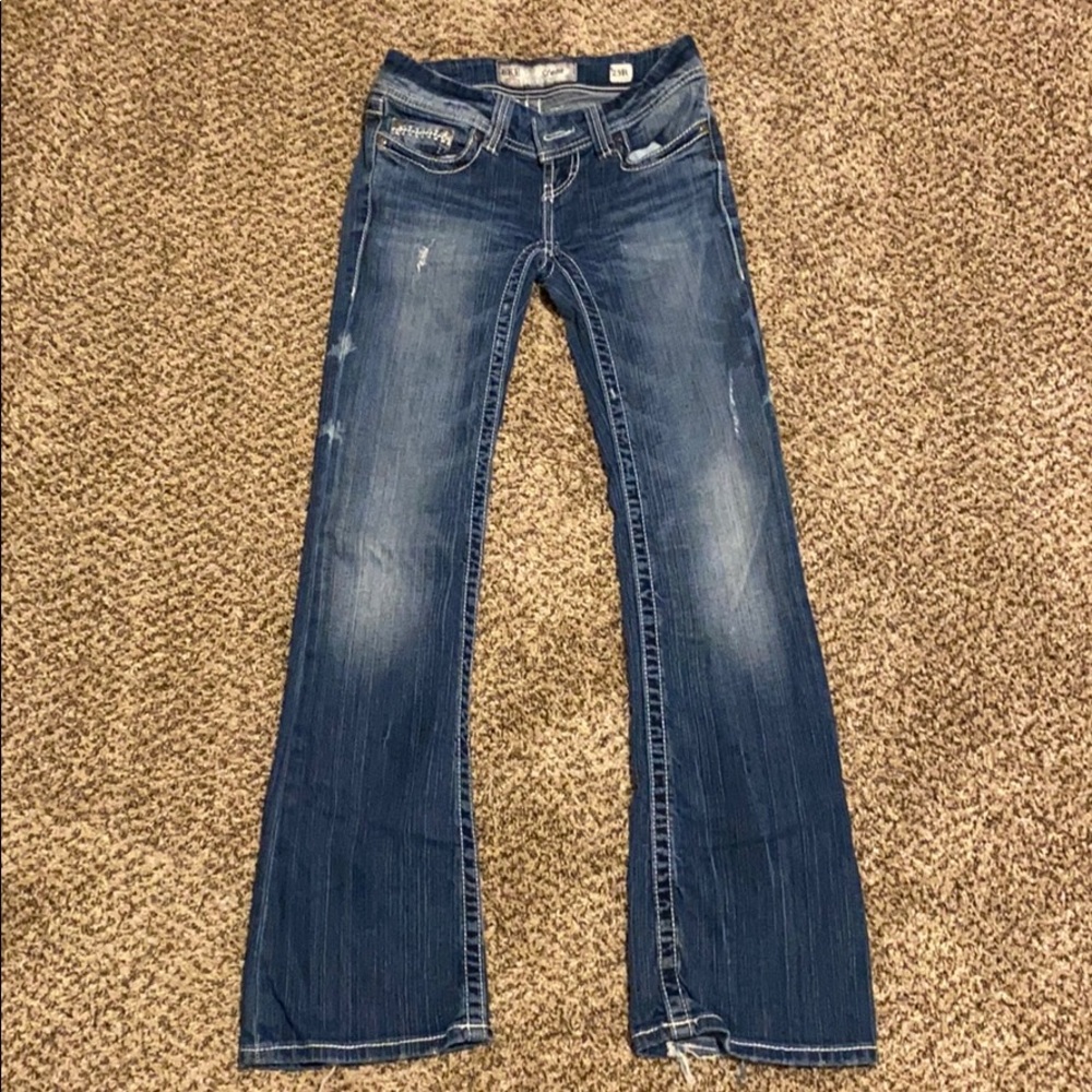 Buckle jeans